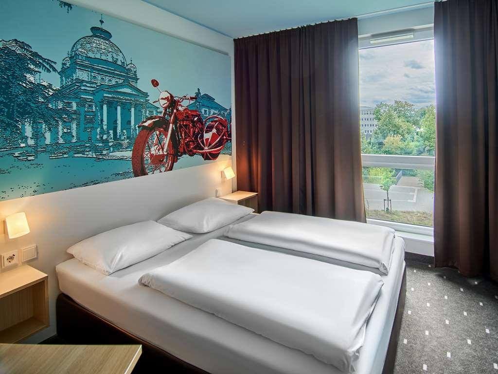 B&B Hotel Bad Homburg บาดฮอมบูร์ก ฟอร์ แดร์เฮอเฮอ ห้อง รูปภาพ