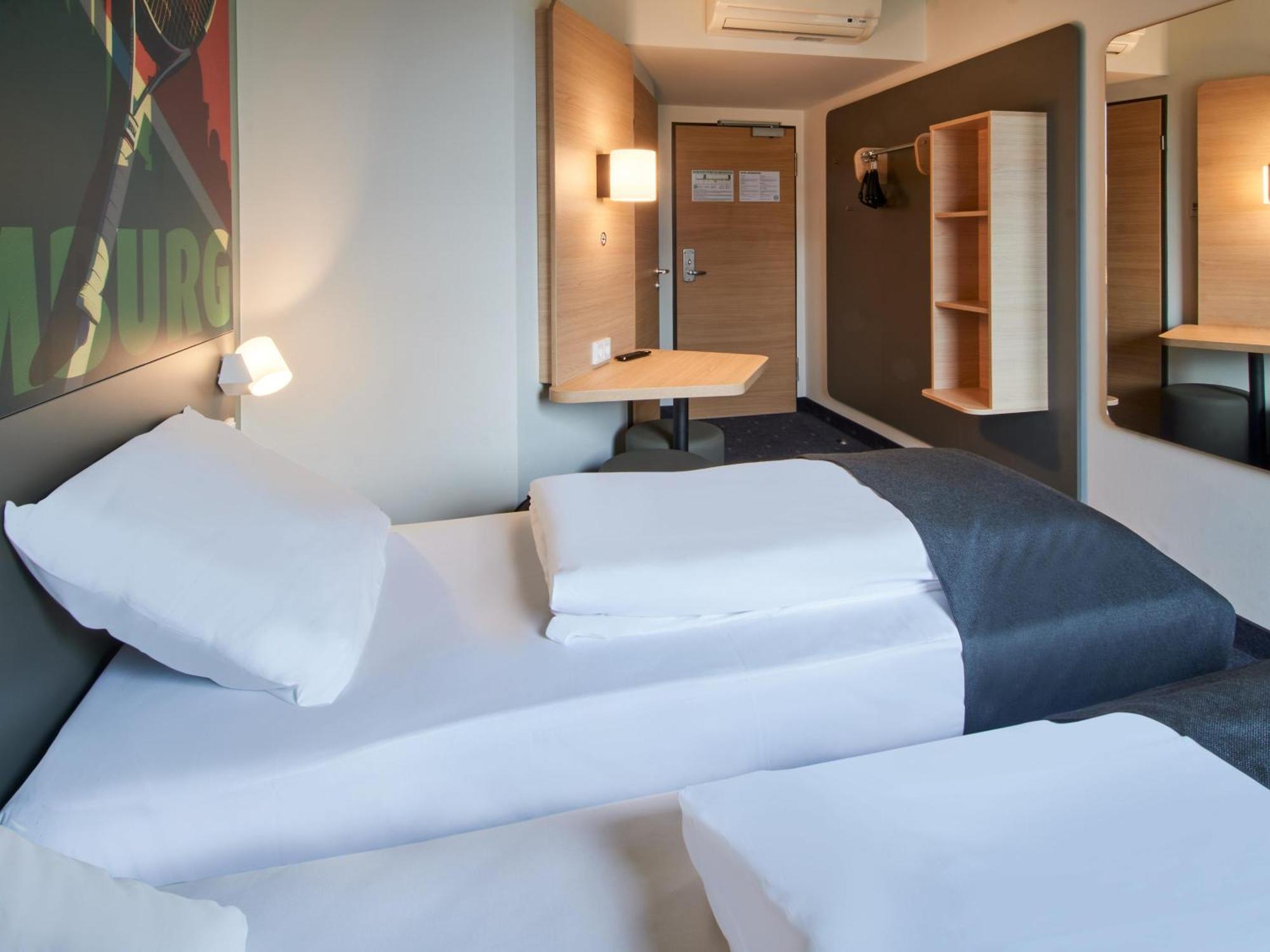 B&B Hotel Bad Homburg บาดฮอมบูร์ก ฟอร์ แดร์เฮอเฮอ ภายนอก รูปภาพ