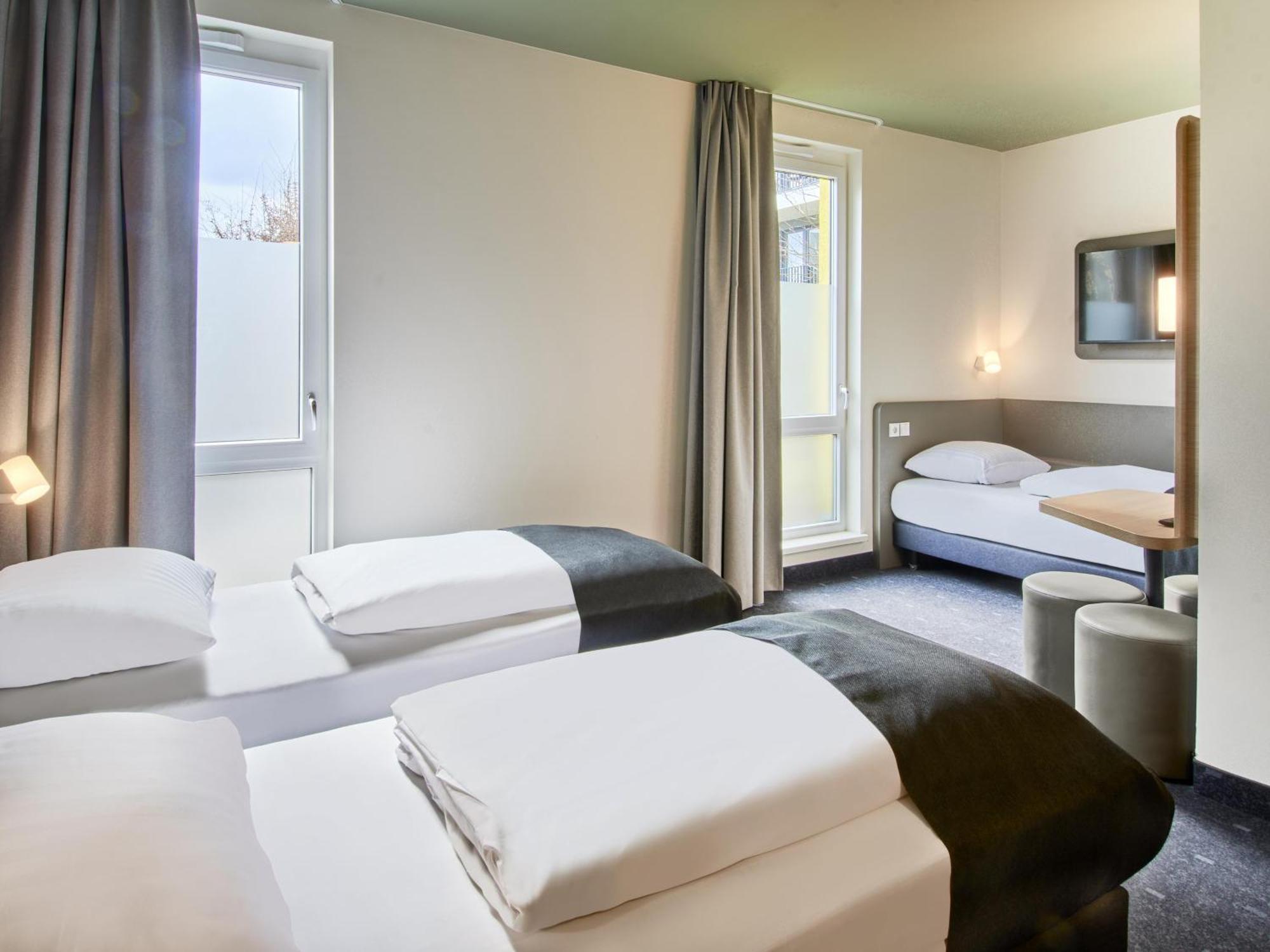 B&B Hotel Bad Homburg บาดฮอมบูร์ก ฟอร์ แดร์เฮอเฮอ ภายนอก รูปภาพ