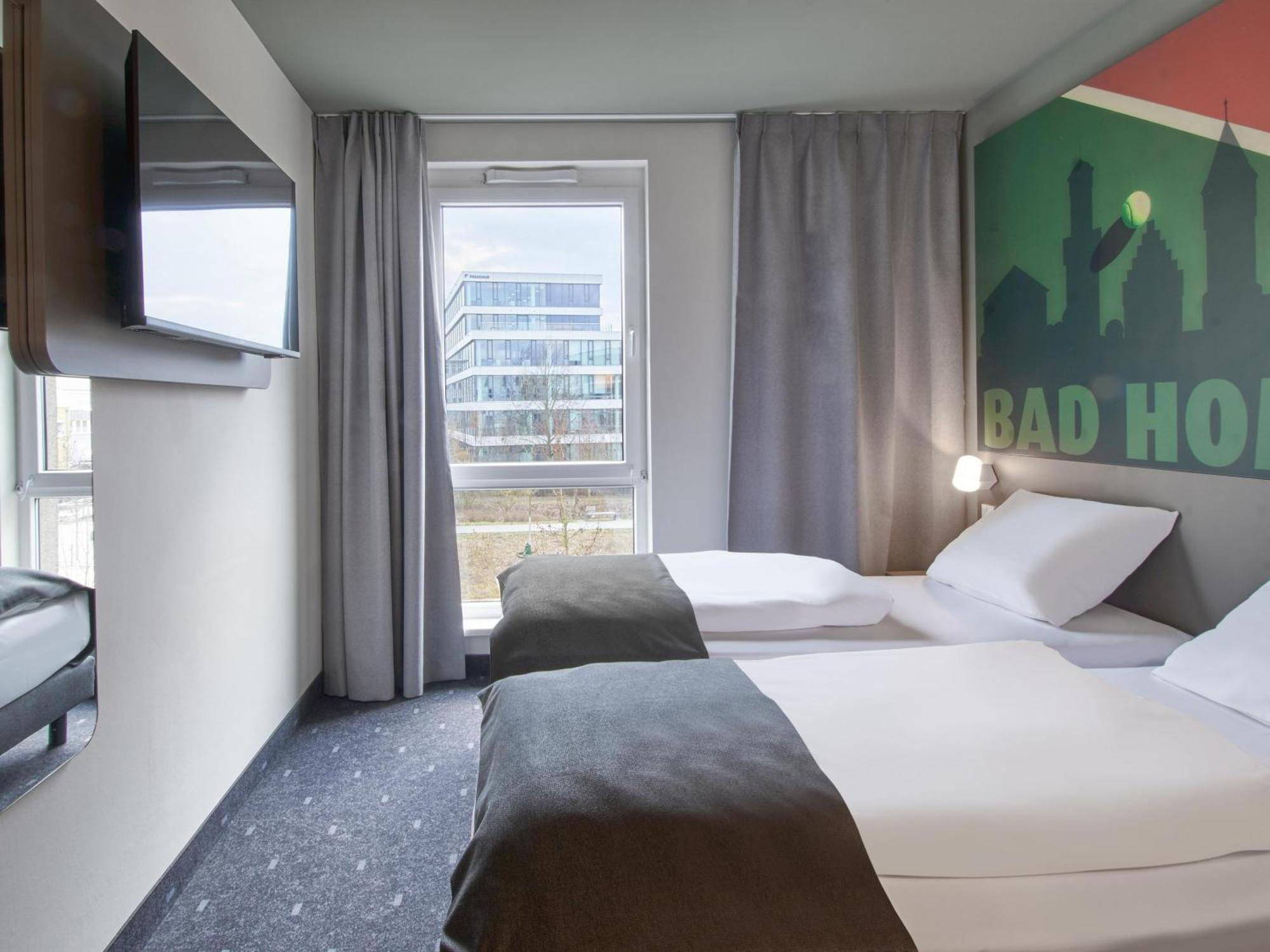 B&B Hotel Bad Homburg บาดฮอมบูร์ก ฟอร์ แดร์เฮอเฮอ ภายนอก รูปภาพ