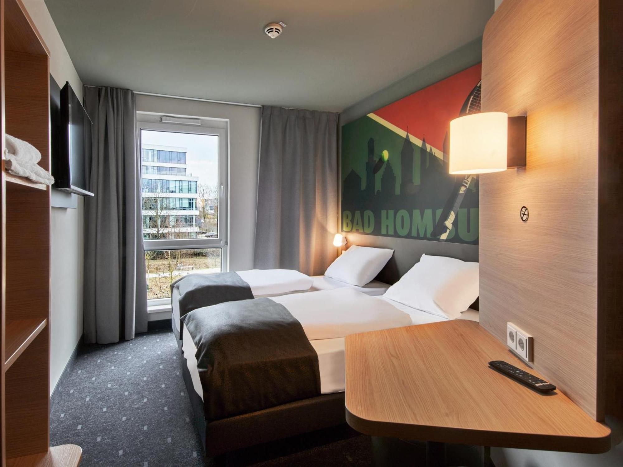 B&B Hotel Bad Homburg บาดฮอมบูร์ก ฟอร์ แดร์เฮอเฮอ ภายนอก รูปภาพ